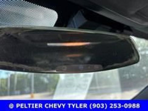 Used 2015 Chevrolet Camaro LT RWD image 18