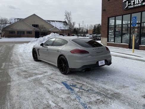 Used 2014 Porsche Panamera GTS image 9
