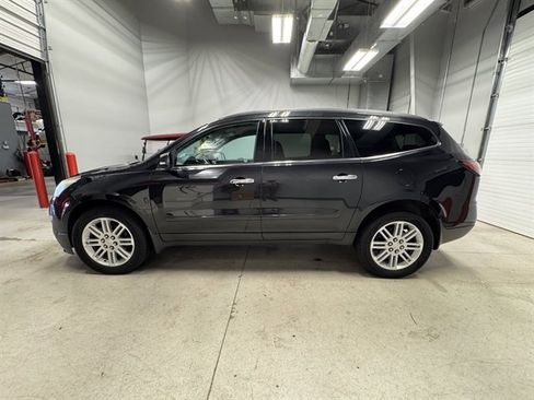 Used 2015 Chevrolet Traverse LT w/ Style and Technology Package AWD/4WD image 4