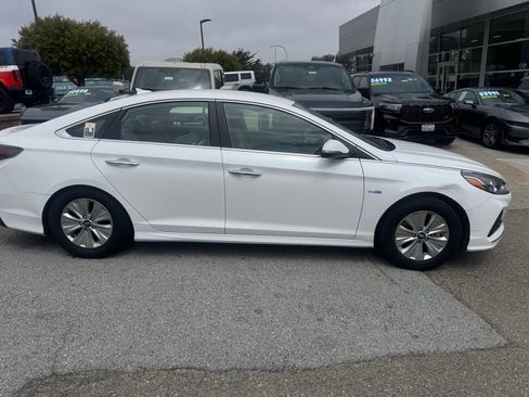 Used 2019 Hyundai Sonata SE FWD image 9