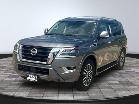 Used 2024 Nissan Armada SL w/ Captain's Chairs Package AWD/4WD image 1