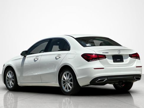 Used 2021 Mercedes-Benz A 220 image 3