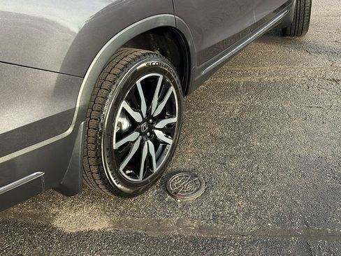 Used 2019 Honda Pilot Touring image 8