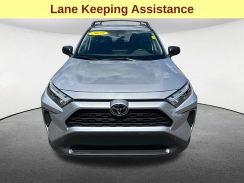 Certified 2025 Toyota RAV4 LE AWD/4WD image 4