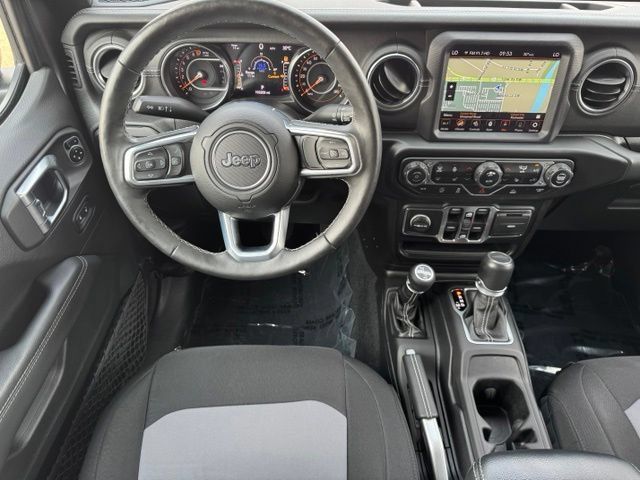 Used 2020 Jeep Gladiator Overland AWD/4WD image 13