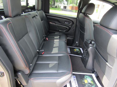 Used 2021 Nissan Titan PRO-4X w/ Pro-4x Convenience Package image 22