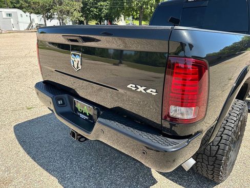 Used 2018 RAM 2500 Laramie w/ Sport Appearance Group AWD/4WD image 23
