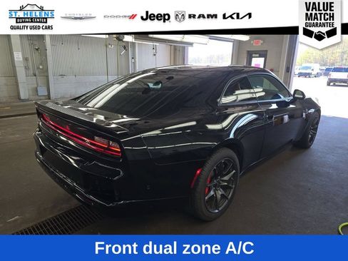 Used 2024 Dodge Charger Daytona Scat Pack w/ Plus Group AWD/4WD image 4