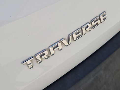 Certified 2019 Chevrolet Traverse LT FWD image 25