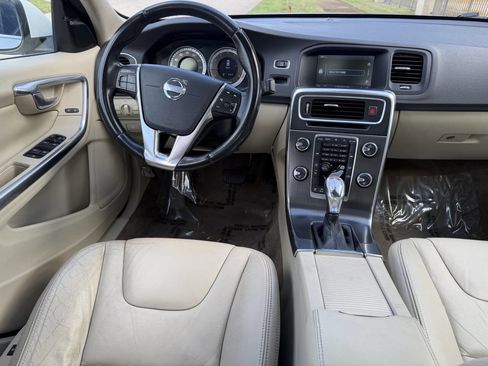 Used 2013 Volvo S60 T5 image 14