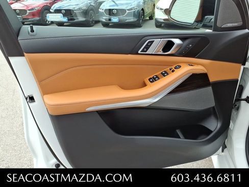 Used 2026 BMW X5 xDrive40i w/ M Sport Package AWD/4WD image 18