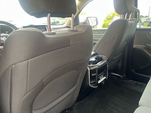 Used 2020 RAM 1500 Big Horn AWD/4WD image 18