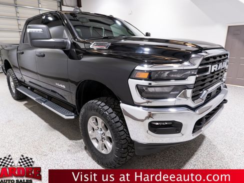 Used 2025 RAM 2500 Big Horn AWD/4WD image 6