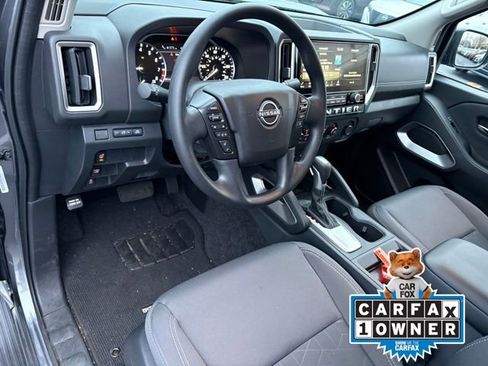 Certified 2025 Nissan Frontier SV image 22