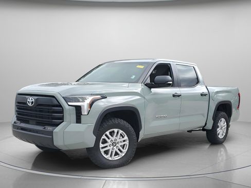 Used 2025 Toyota Tundra SR5 image 2