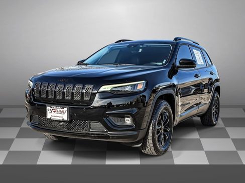 Used 2023 Jeep Cherokee Altitude Lux image 3