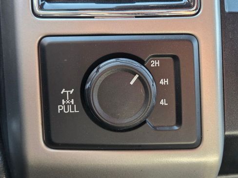 Used 2019 Ford F250 Lariat w/ Lariat Ultimate Package AWD/4WD image 33