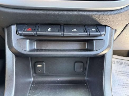Used 2018 Chevrolet Colorado LT w/ LT Convenience Package AWD/4WD image 24