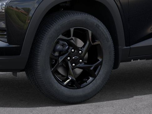 New 2026 Chevrolet Trax LT w/ Midnight Edition FWD image 9