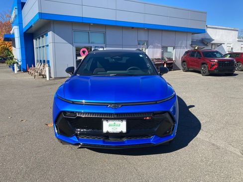 New 2026 Chevrolet Equinox EV RS image 2