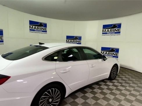 Used 2023 Hyundai Sonata SEL image 2