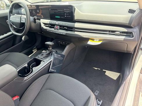 New 2026 Kia K4 FWD image 29