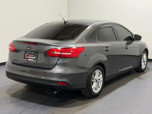 Used 2015 Ford Focus SE image 5