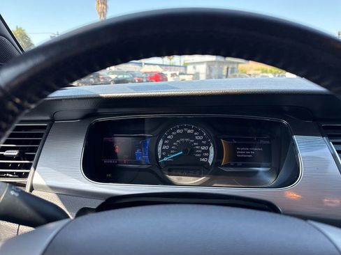 Used 2013 Ford Taurus SEL FWD image 10