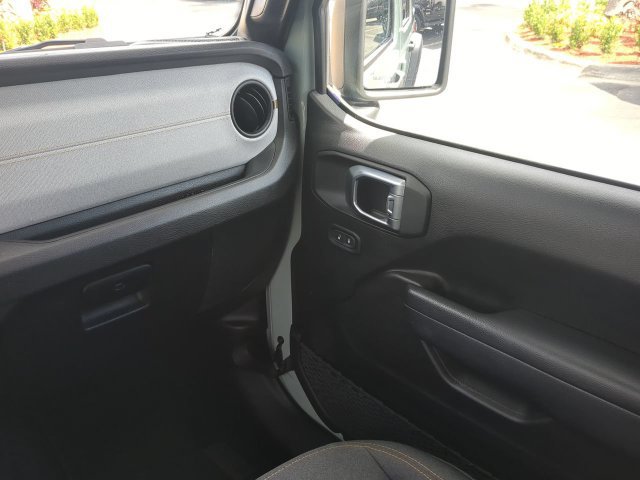 Certified 2024 Jeep Wrangler Unlimited Sport AWD/4WD image 18