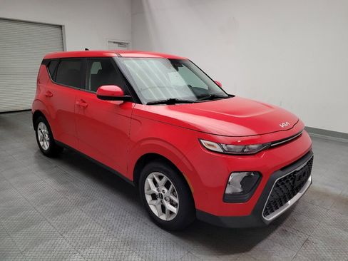 Used 2022 Kia Soul LX w/ Technology Package FWD image 13