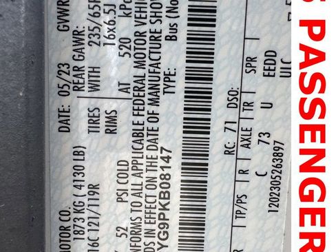 Used 2023 Ford Transit 350 XLT image 27