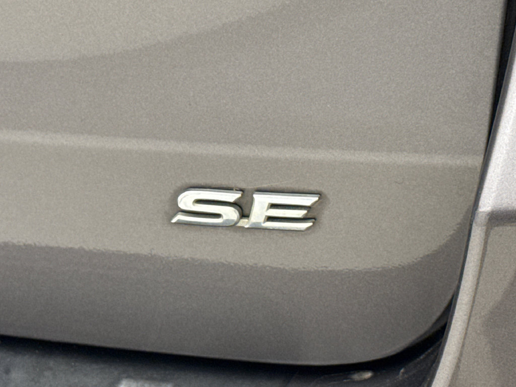 Used 2020 Toyota Sienna SE FWD image 10