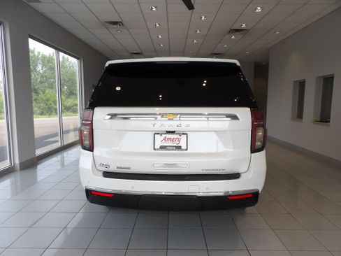 Used 2023 Chevrolet Tahoe Premier w/ Advanced Technology Package AWD/4WD image 5