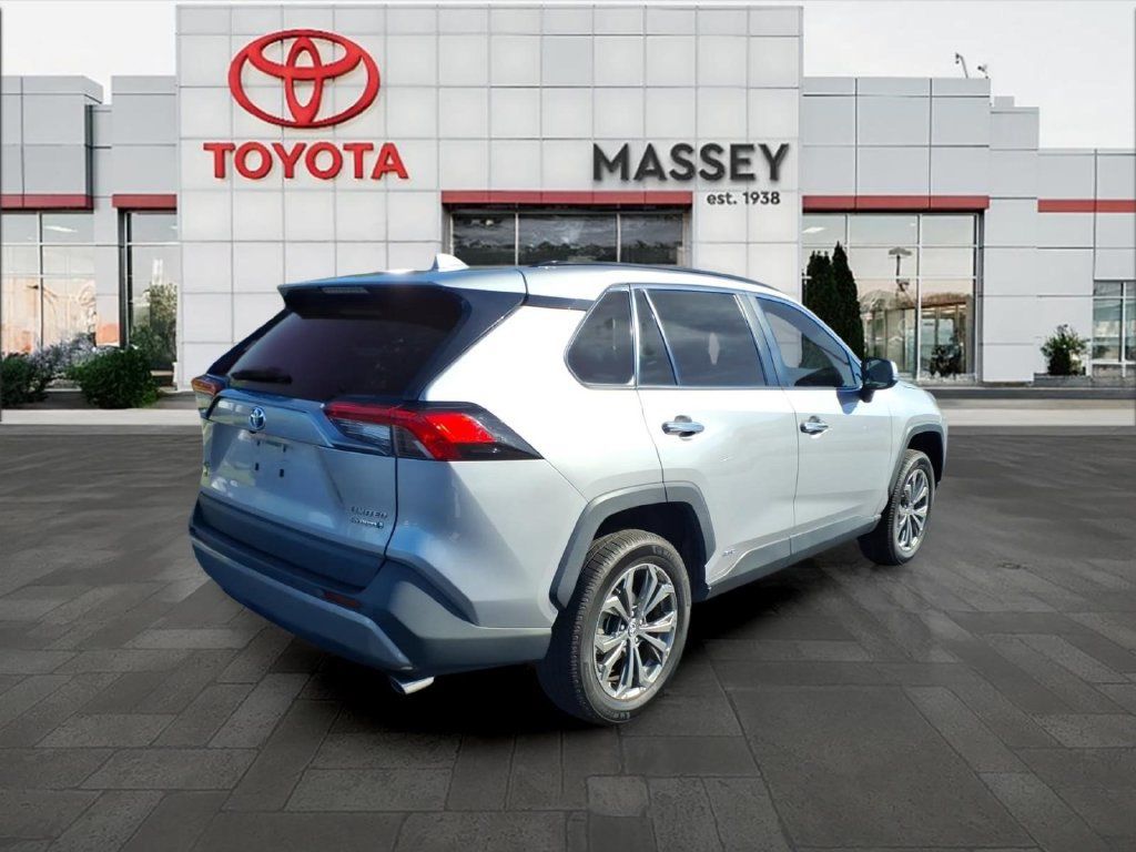 Used 2022 Toyota RAV4 Limited AWD/4WD image 3