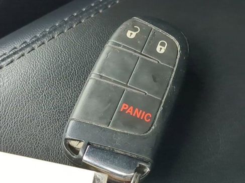 Used 2024 Jeep Compass Latitude w/ Altitude Special Edition image 26