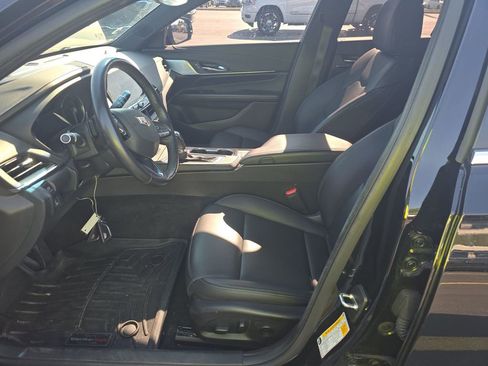 Used 2023 Cadillac CT4 Luxury w/ Sun And Sound Package image 3