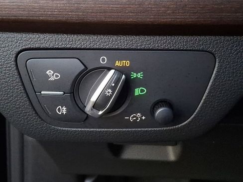 Used 2024 Audi Q5 e Premium image 21