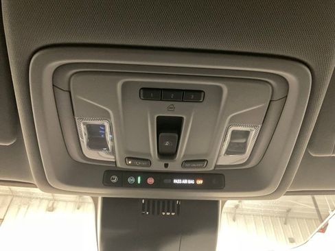 Used 2023 Chevrolet Silverado 1500 LTZ image 28