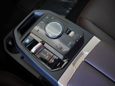 New 2026 BMW iX xDrive45 w/ Premium Package image 19