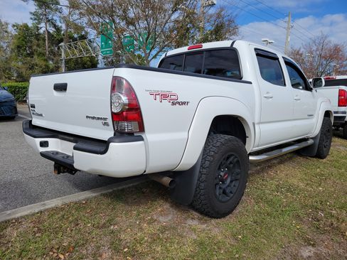 Used 2011 Toyota Tacoma PreRunner image 10