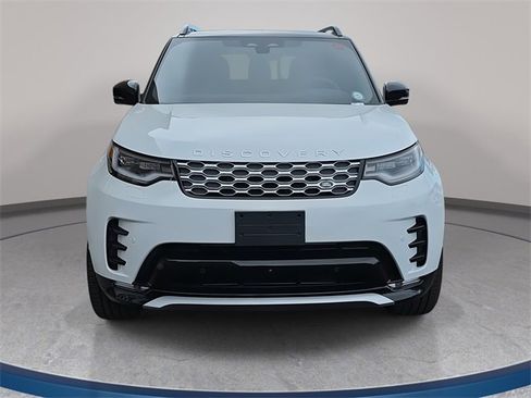 New 2026 Land Rover Discovery Limited Edition image 2