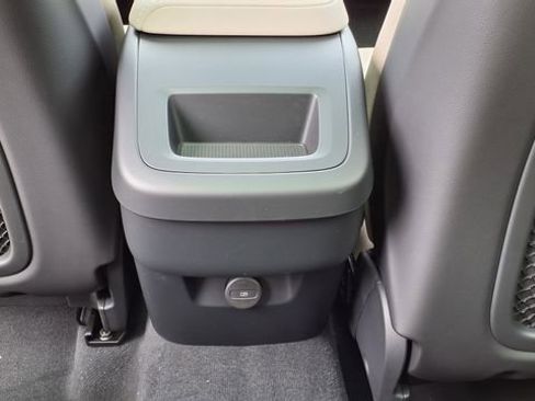 New 2026 Volvo XC60 B5 Core image 17