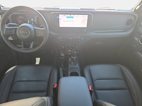 Used 2024 Jeep Wrangler Unlimited Rubicon AWD/4WD image 9