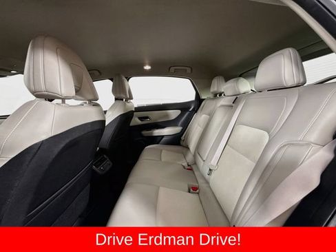 Used 2023 Nissan Ariya FWD image 9