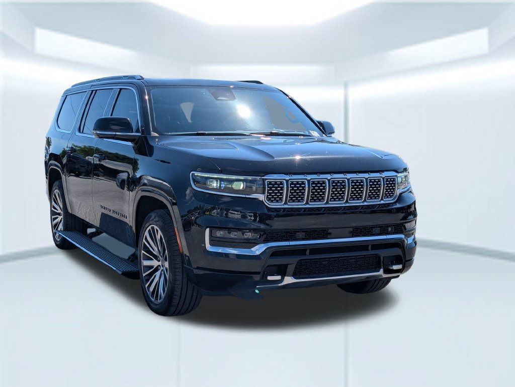 Used 2024 Jeep Grand Wagoneer L Series III w/ Rear Seat Video Group 1 AWD/4WD image 7