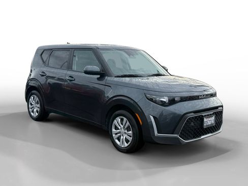 Certified 2023 Kia Soul LX image 7