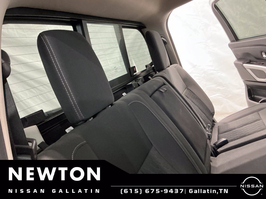 Used 2019 Nissan Titan SV w/ SV Convenience Package RWD image 21