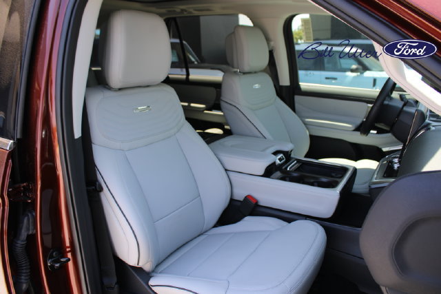 New 2027 Ford Expedition Platinum w/ Platinum Ultimate Package AWD/4WD image 7
