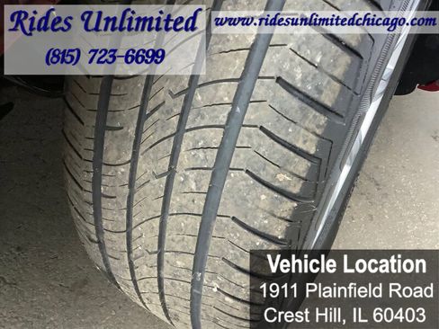 Used 2011 Chrysler 200 Touring image 40