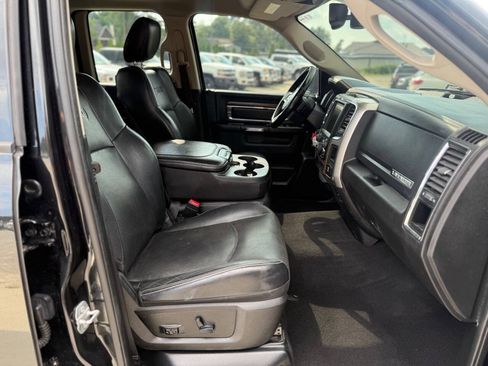Used 2017 RAM 1500 Laramie AWD/4WD image 22